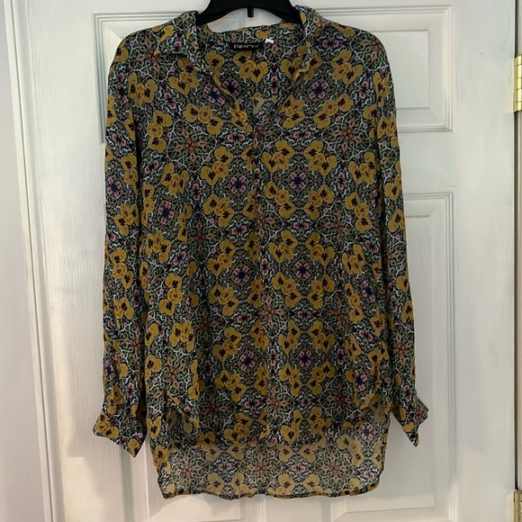 Women’s blouse - Picture 1 of 4